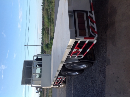 10 ล้อ MAGA พื้นเรียบยาว 7.50 10 ล้อ MAGA พื้นเรียบยาว 7.50