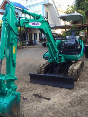 ขายรถขุดแบคโฮ KOMATSU Pc30-7 ขนาด30  (คอลโทลสั้น ปั๊มนิ้ว มีลายหัวกระแทก) เครื่องแน่น ระบบไว รถพร้อมใช้งาน ราคา 430,000 บาท☎️096-3268553(สถิตย์พันธ์) ID LINE 0963268553