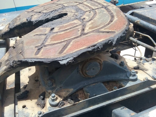 ขาย 550,000 MITSUBICHI หัวลาก Fuso2 เพลา เครื่อง 6D16turbo -220 แรง หัวบาง ยางดี คัสชี รถสวยพร้อมใช้เอกสาร  เล่มพร้อมโอน