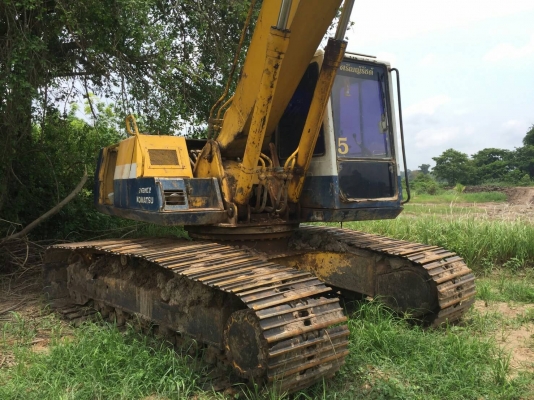 ขาย 595,000 KOMATSU  pc 200-5 เครื่องดี  ปั้มแรง รถสวยพร้อมใช้