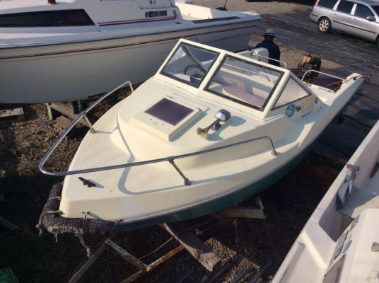 ขายครับเรือ17ฟุตเรือเปล่า