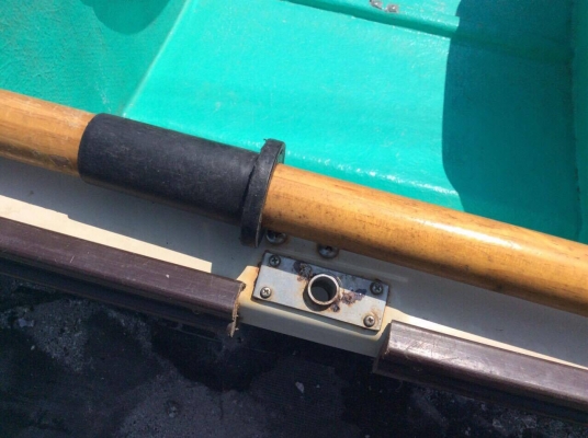 เรือถอดประกอบขนาด 12 ฟุตพร้อมเครื่อง 6 แรง เรือถอดประกอบขนาด 12 ฟุตพร้อมเครื่อง 6 แรง