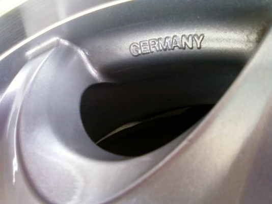 MAX BENZ  5 รู 112 ทำสี ขอบเงางาม (เฉพาะMAX)