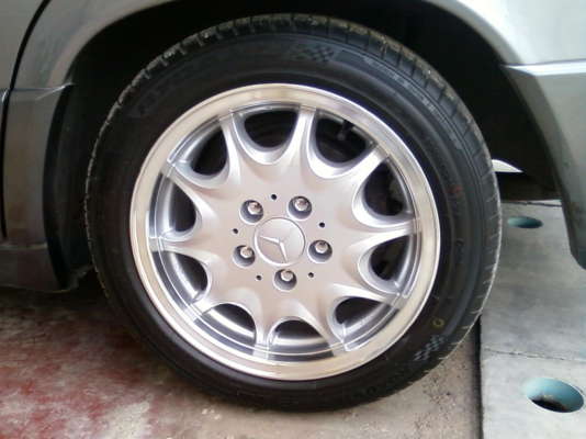 MAX BENZ  5 รู 112 ทำสี ขอบเงางาม (เฉพาะMAX)