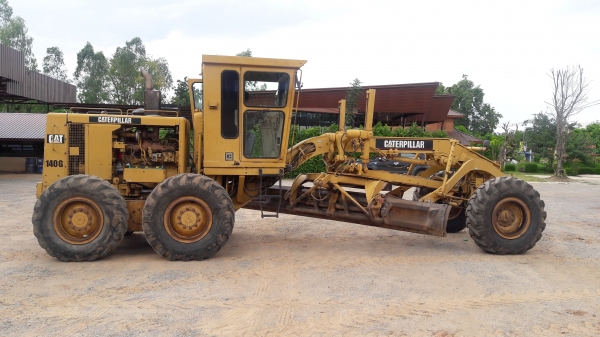 ขาย รถเกรด  CAT 140G  72V  ซีเลี่ยน 9012 รถพร้อมลุย งาน ราคาต่อลองได้ครับ เอกสารเล่มทะเบียนสนใจ ติดต่อได้ทั้งสองเบอร์นะครับ