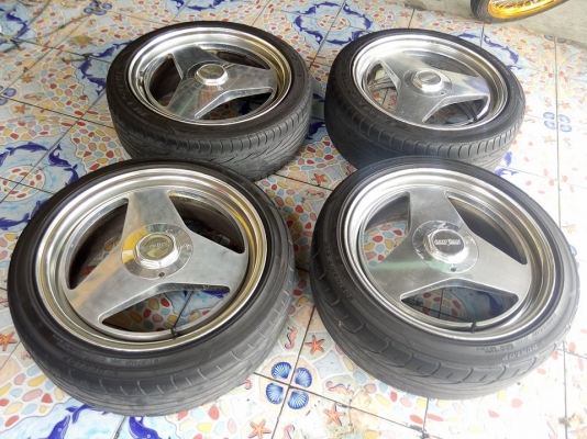 แม็กแท้เจแปน ลาย 3 ก้านหายาก ใส่รถ 4 รู 100 และ 114 แม็กแท้เจแปน ลาย 3 ก้านหายาก ใส่รถ 4 รู 100 และ 114