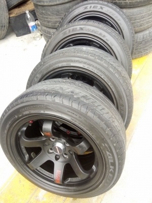 TE37 ก้านยก ขอบ 15 กว้าง 8 พร้อมยางสภาพดี TE37 ก้านยก ขอบ 15 กว้าง 8 พร้อมยางสภาพดี