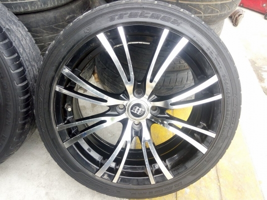 แม็กขอบ 17 กว้าง 7 ออฟ 40 พร้อมยาง ใส่รถ 4 รู 100