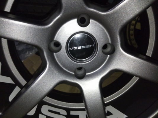 แม็กใหม่ vossen ขอบ 15 กว้าง 7.25 ชุดละ 7500