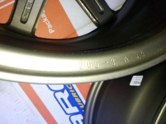 แม็กใหม่ te37 ขอบ 15 กว้าง 7 ออฟ 35 ราคาชุดละ 7500 บาท แม็กใหม่ te37 ขอบ 15 กว้าง 7 ออฟ 35 ราคาชุดละ 7500 บาท