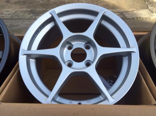 แม็กใหม่ ขอบ 15 กว้าง 7 ราคาถูก ใส่รถ 4 รู 100