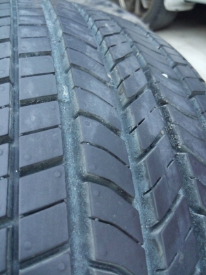 ยางแม็กซิส 195 65 15 ปี 15 ดอกล้น ราคาสุดคุ้ม ยางแม็กซิส 195 65 15 ปี 15 ดอกล้น ราคาสุดคุ้ม