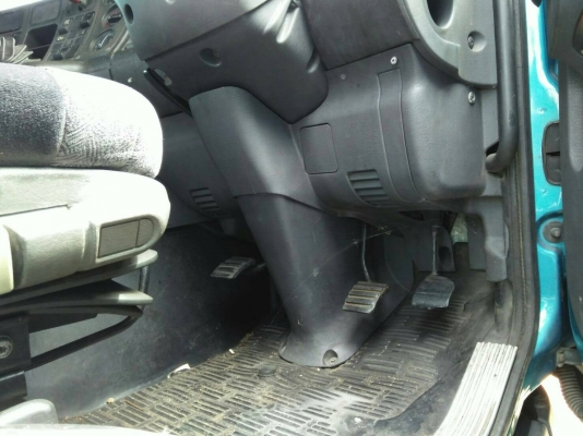 ขายหัวลากสแกนเนีย 380 สิบล้อยกเพลาเดียว  ปี 48  ราคา 1,100,000  360 ปี  48 เพลาเดียว แหนบ  ราคา 1,050,000 มีหลายคันให้เลือก 0851479425