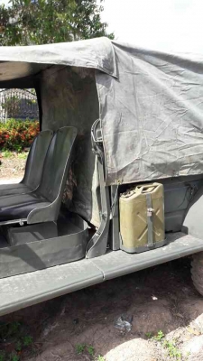 ขอลงขายรถจี๊ปเดิมๆแท้สวยรุ่นนี้หายากมากครับ ขอลงขายรถจี๊ปเดิมๆแท้สวยรุ่นนี้หายากมากครับ