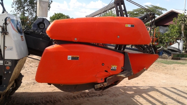 รถเกี่ยวคูโบต้ส 95พลัส ปี57 1300 ชม สภาพพร้อมใช้ ทะเบียนพร้อมโอน รถเกี่ยวคูโบต้ส 95พลัส ปี57 1300 ชม สภาพพร้อมใช้ ทะเบียนพร้อมโอน