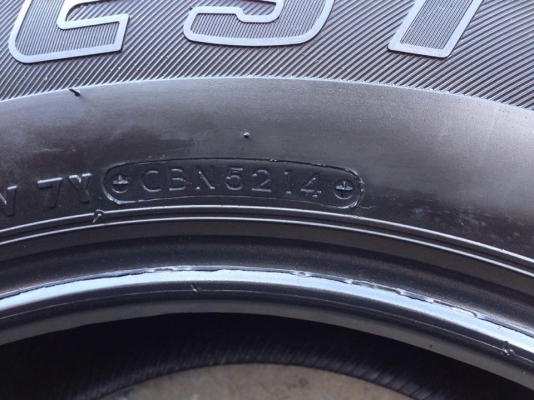 ยาง Bridgstone 265-65-17 ปี 14 ครบชุด 4 เส้น 5000 สภาพสวยๆไม่บวมไม่กินข้างดอกยางเหลือเยอะเอาไปวิ่งกันใด้อีกยาวค่ะ