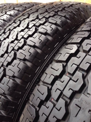 ยาง Bridgstone 245-70-16 ปี 15 ครบชุด 4 เส้น 8500 สภาพสวยๆไม่มีปะไม่บวมไม่กินข้างดอกยางเหลือเยอะเอาไปวิ่งกันใด้อีกยาวค่ะ