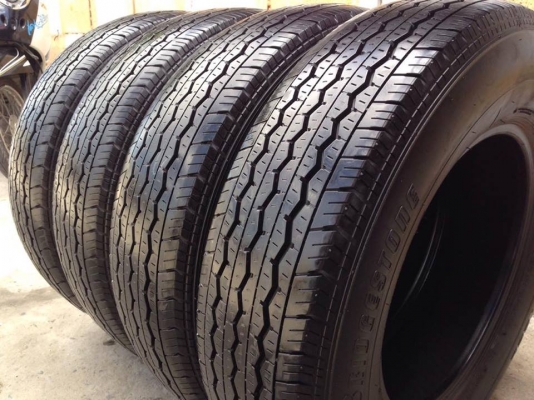 ยาง Bridgstone 195 R 15 ปี 15 ครบชุด 4 เส้น 4800 สภาพสวยๆดอกยางนิ่มๆไม่บวมดอกยางเหลือเยอะวิ่งใด้อีกนานค่ะ