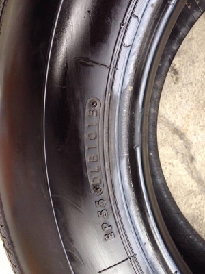 ยาง Bridgstone 195 R 15 ปี 15 ครบชุด 4 เส้น 4800 สภาพสวยๆดอกยางนิ่มๆไม่บวมดอกยางเหลือเยอะวิ่งใด้อีกนานค่ะ