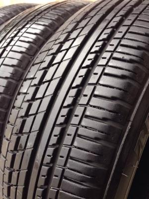 ยาง Bridgstone 175-65-15 ปี 15 ครบชุด 4 เส้น 3000 สภาพสวยๆดอกยางนิ่มๆไม่บวมดอกยางเหลือเยอะวิ่งใด้อีกนานค่ะ