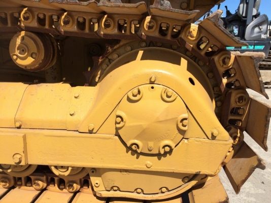 อัพเดทรูป CAT D5B นำเข้าจากญี่ปุ่น ตอนนี้รถอยู่ในเมืองไทยแล้วครับ สภาพสวยจริง