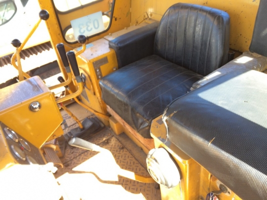 อัพเดทรูป CAT D5B นำเข้าจากญี่ปุ่น ตอนนี้รถอยู่ในเมืองไทยแล้วครับ สภาพสวยจริง