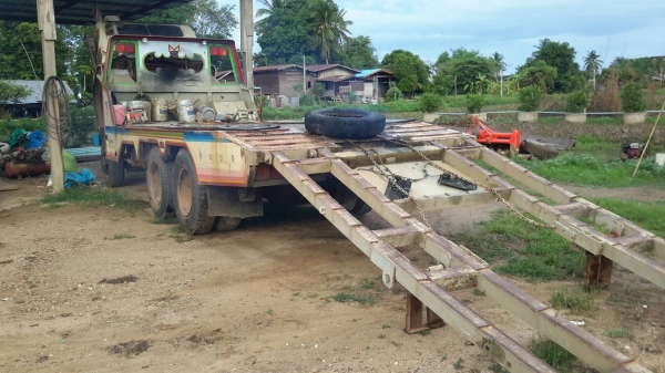 ขายรถเทรนเลอร์2เพลา มีสโลกลาง พวงมาลัยพาวเวอร์ สภาพพร้อมใช้งาน ขายรถเทรนเลอร์2เพลา มีสโลกลาง พวงมาลัยพาวเวอร์ สภาพพร้อมใช้งาน