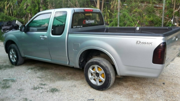 ใครชอบรถแรง มาลองขับได้คับ ปี05ตะเข็บเดิมๆไม่เคยชน เคยอาบมาสอาดๆบางๆ เครื่องแห้งๆ แต่งปั๊มมา หัวฉีดนาวาร่าแปดรู ออกตัวล้อฟรี เดิมมีกล่องดันราง เจ้าของถอดออก แต่ยังแรงปกติ ขาย258000บาท0896069238ดูรถบ้านนานครนายก