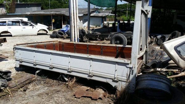 ขายถูกๆกระบะ4ล้อกลาง สภาพดีใช้งานได้เลย