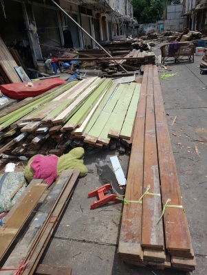 ไม้หน้า 6 เมตรละ 120 บาท ไม้หน้า 6 เมตรละ 120 บาท