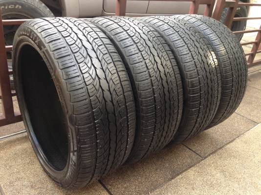 ยาง Mozzo 265 40 22 ปี15 ดอกเต็ม ใช้งานน้อยมาก เนื้อนิ่มสุดๆ ราคาไม่แพง