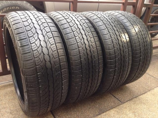 ยาง Mozzo 265 40 22 ปี15 ดอกเต็ม ใช้งานน้อยมาก เนื้อนิ่มสุดๆ ราคาไม่แพง