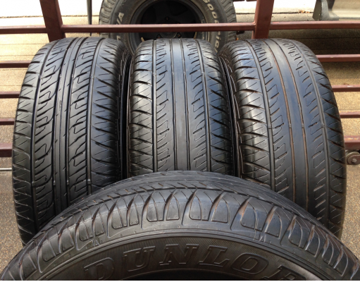 ยาง Dunlop 265 70 16 ปลายปี15 ดอกเต็ม ไม่มีปะ ราคาไม่แพง