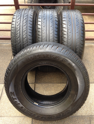 ยาง Dunlop 265 70 16 ปลายปี15 ดอกเต็ม ไม่มีปะ ราคาไม่แพง