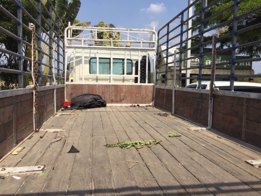 ขายรถบรรทุกหกล้อ Hino FC4J เครื่อง JO5C-144 แรง ปี 47 กระบะช่วงยาว 5.50 เมตร ทะเบียนพร้อม