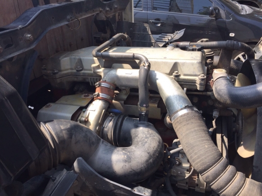 ขายรถบรรทุกหกล้อ Hino FC4J เครื่อง JO5C-144 แรง ปี 47 กระบะช่วงยาว 5.50 เมตร ทะเบียนพร้อม