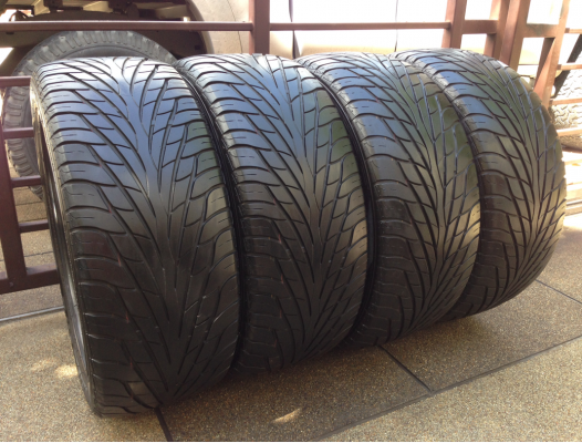 ยาง Maxxis 265 50 20 ปลายปี13 ดอกเต็ม ใช้ยาว ราคาไม่แพง