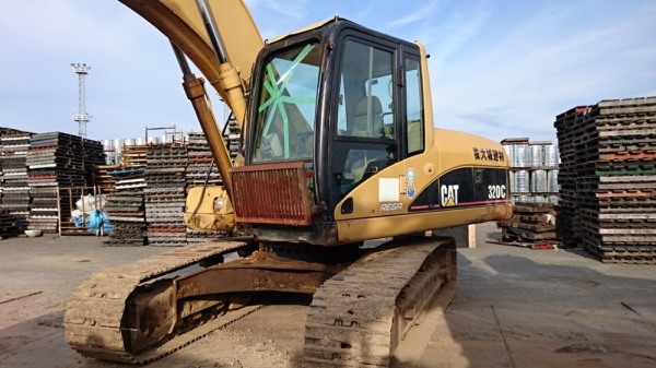 Caterpillar 320C สต็อกรถขุด นำเข้าจากญี่ปุ่น โทร. 080-6565422 (หนิง)
