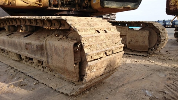 Caterpillar 320C สต็อกรถขุด นำเข้าจากญี่ปุ่น โทร. 080-6565422 (หนิง)