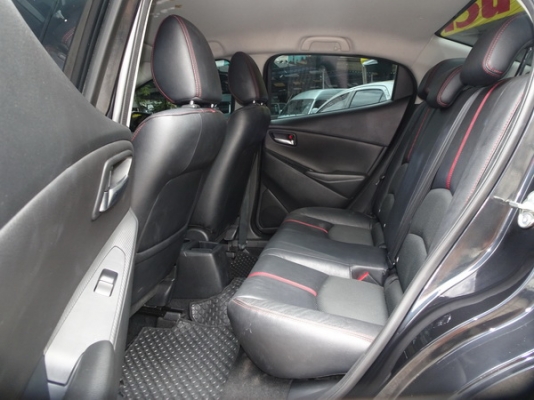 MAZDA 2 1.3 SkyActive-G 4DR AT ปี 2015