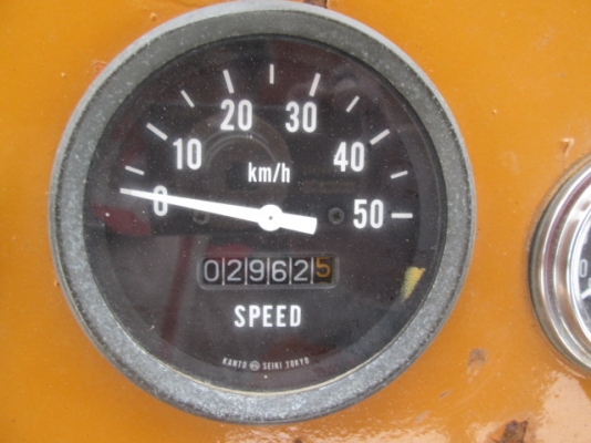 ขายรถบดล้อยาง มือสองนำเข้าจากญี่ปุ่่น สภาพพร้อมใช้งาน ยี่ห้อ SAKAI รุ่น TS7409  ซีเรียล TS9-33519 ปี 1978 พร้อมเอกสารชุดแจ้งจำหน่าย ยังไม่ใช้งานในไทย