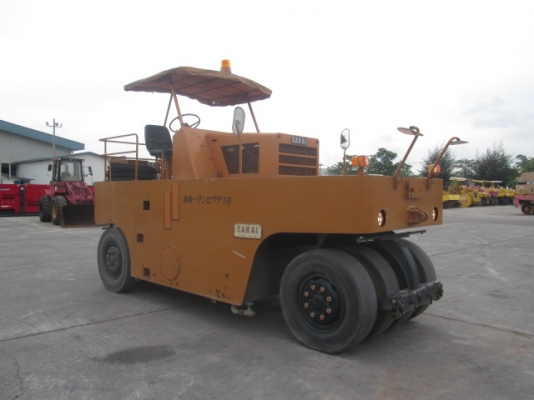 ขายรถบดล้อยาง มือสองนำเข้าจากญี่ปุ่่น สภาพพร้อมใช้งาน ยี่ห้อ SAKAI รุ่น TS7409  ซีเรียล TS9-33519 ปี 1978 พร้อมเอกสารชุดแจ้งจำหน่าย ยังไม่ใช้งานในไทย