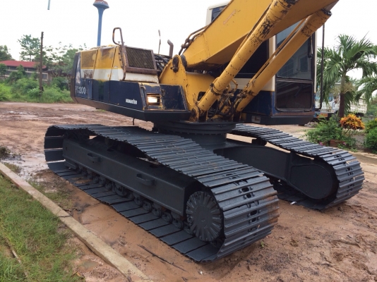 ขายรถแบ็คโฮ Komatsu PC200-5 เครื่องเดิม ปั๊มเดิม ไฟฟ้าตัด ช่วงล่างดี รถสวย พร้อมทำงาน เอกสารเล่มทะเบียน
