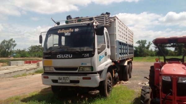 ขายด่วน  รถสิบล้อสองเพลาดั้ม  isuzu  deca  270  ปี47  สภาพดี  พร้อมใช้งาน  เอกสารพร้อม