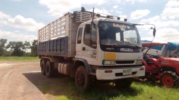 ขายด่วน  รถสิบล้อสองเพลาดั้ม  isuzu  deca  270  ปี47  สภาพดี  พร้อมใช้งาน  เอกสารพร้อม