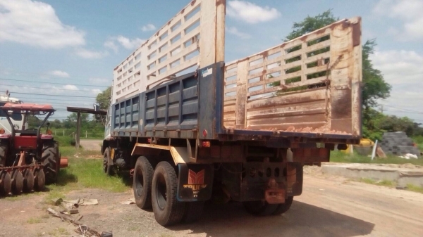 ขายด่วน  รถสิบล้อสองเพลาดั้ม  isuzu  deca  270  ปี47  สภาพดี  พร้อมใช้งาน  เอกสารพร้อม