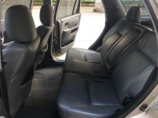 HONDA CR-V 2.0 i-VTEC สีน้ำตาล ปี 2003เลขตัวถัง 588 ท๊อปสุดในรุร่น HONDA CR-V 2.0 i-VTEC สีน้ำตาล ปี 2003เลขตัวถัง 588 ท๊อปสุดในรุร่น