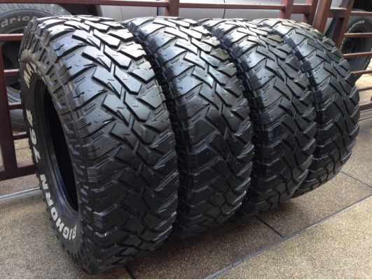 ยาง Mud Maxxis 265 75 16 ปลายปี12 ดอกเยอะ พร้อมใช้งาน ราคาไม่แพง