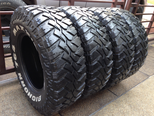 ยาง Mud Maxxis 265 75 16 ปลายปี12 ดอกเยอะ พร้อมใช้งาน ราคาไม่แพง