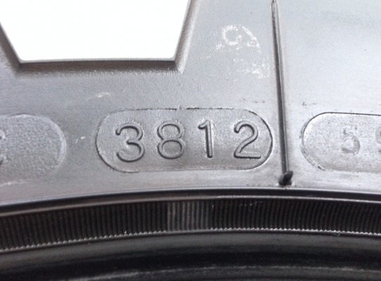 ยาง Mud Maxxis 265 75 16 ปลายปี12 ดอกเยอะ พร้อมใช้งาน ราคาไม่แพง